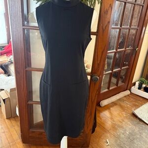 Elegant Black Sleeveless Dress